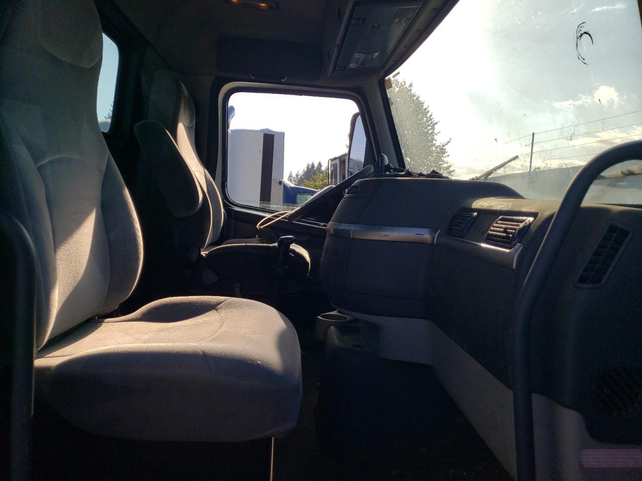 Lot #3278946042 2006 VOLVO VNM