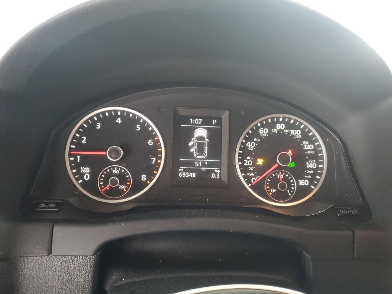 VOLKSWAGEN TIGUAN SPORT