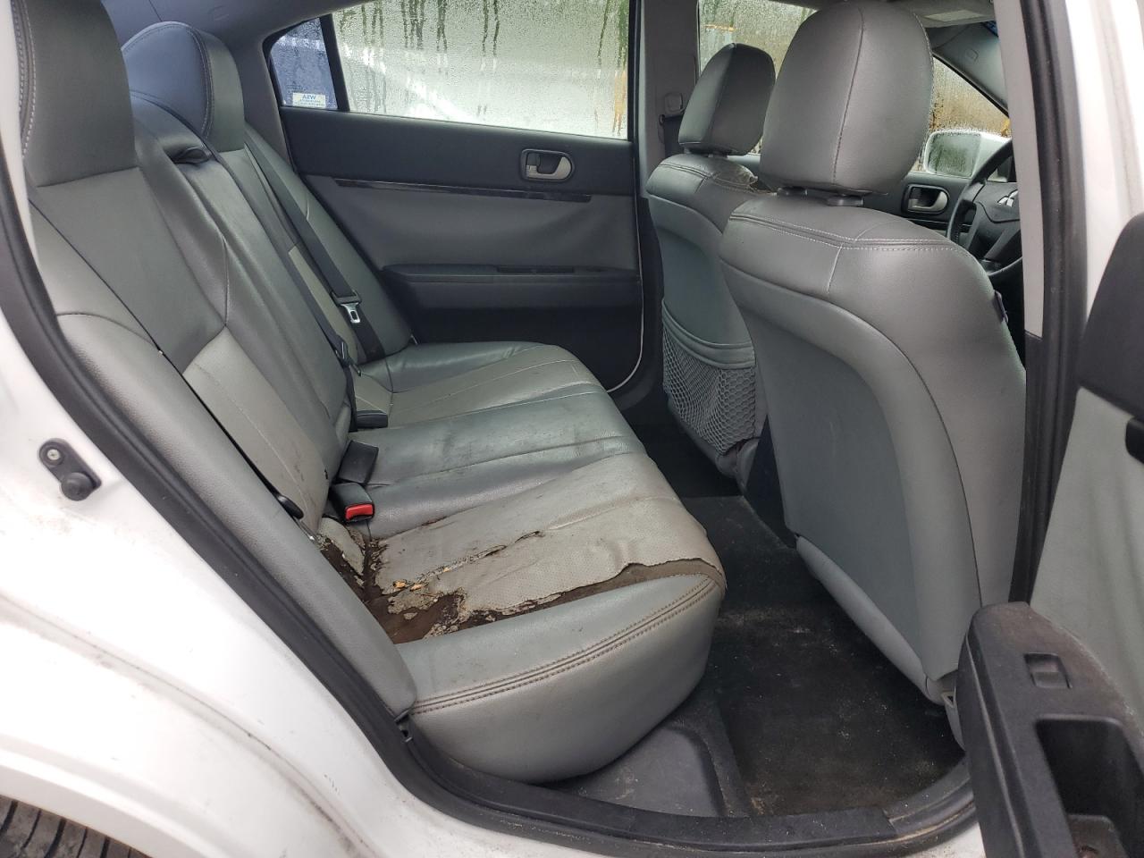 MITSUBISHI GALANT ES