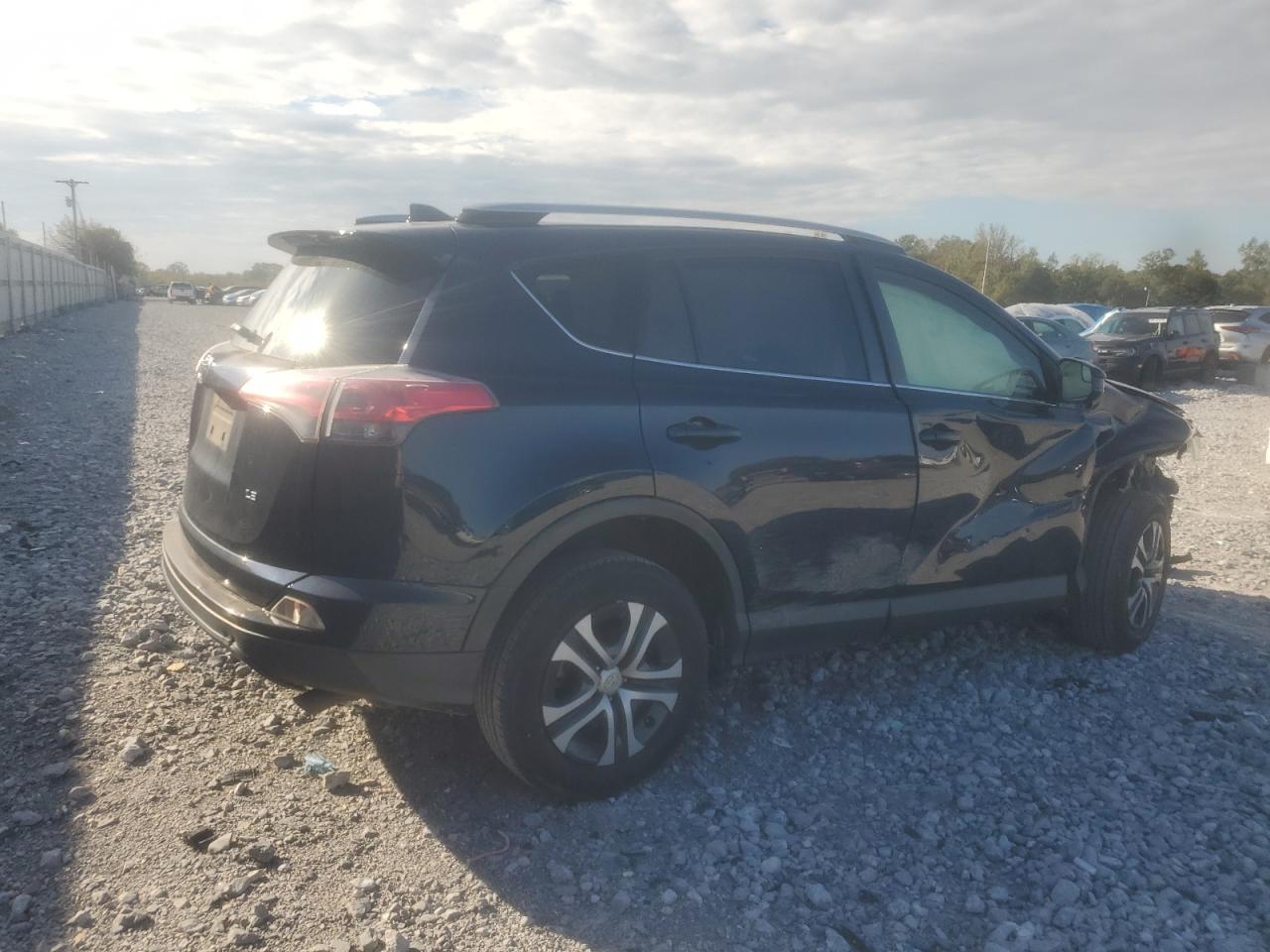 TOYOTA RAV4 LE
