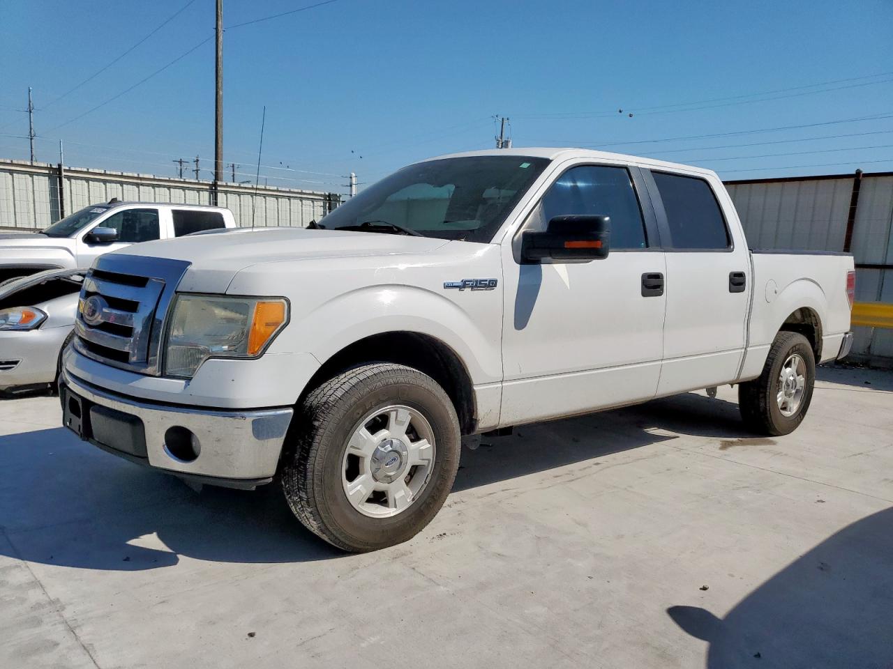 FORD F-150 SUPERCREW