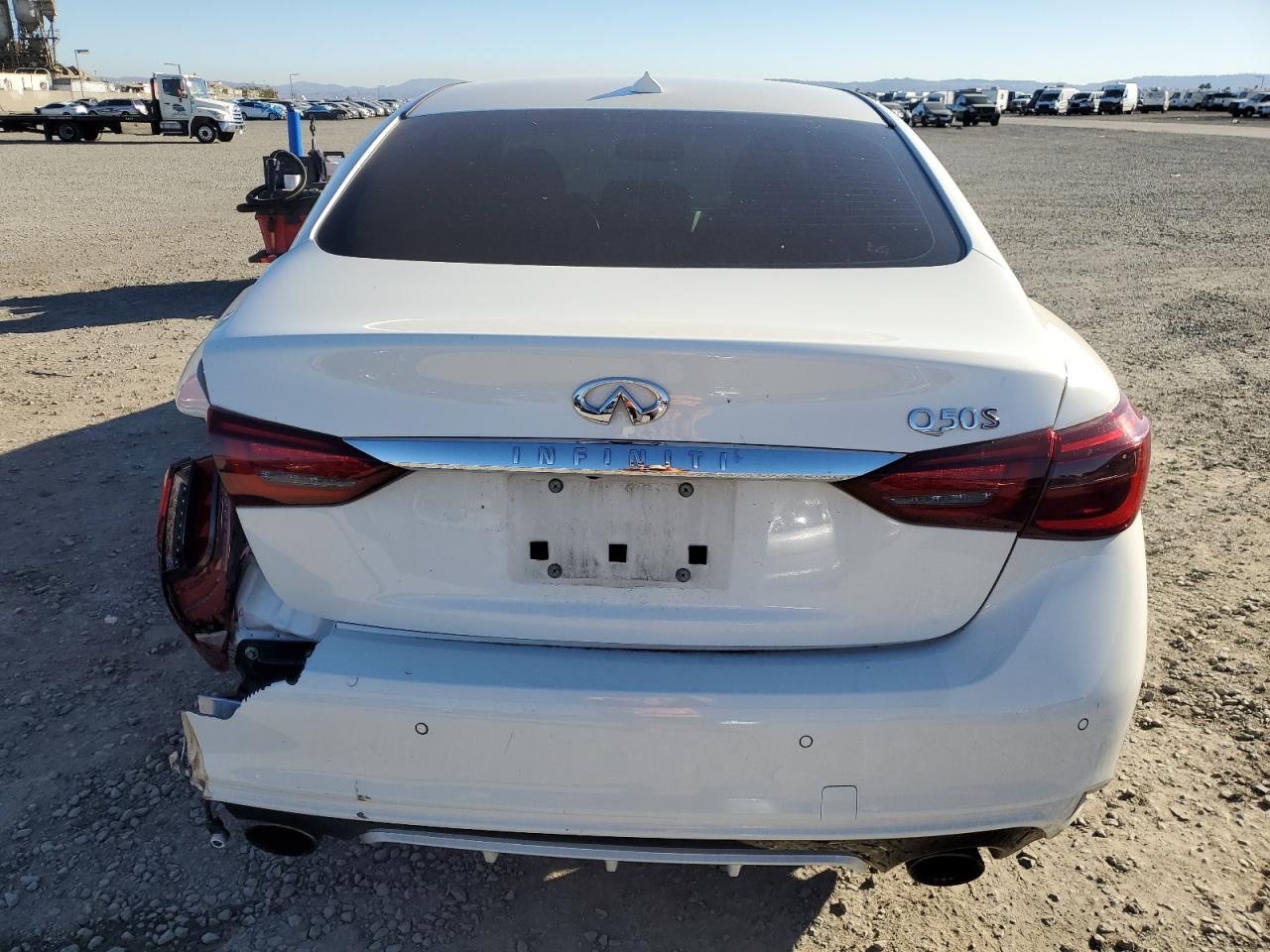 INFINITI Q50 RED SPORT 400