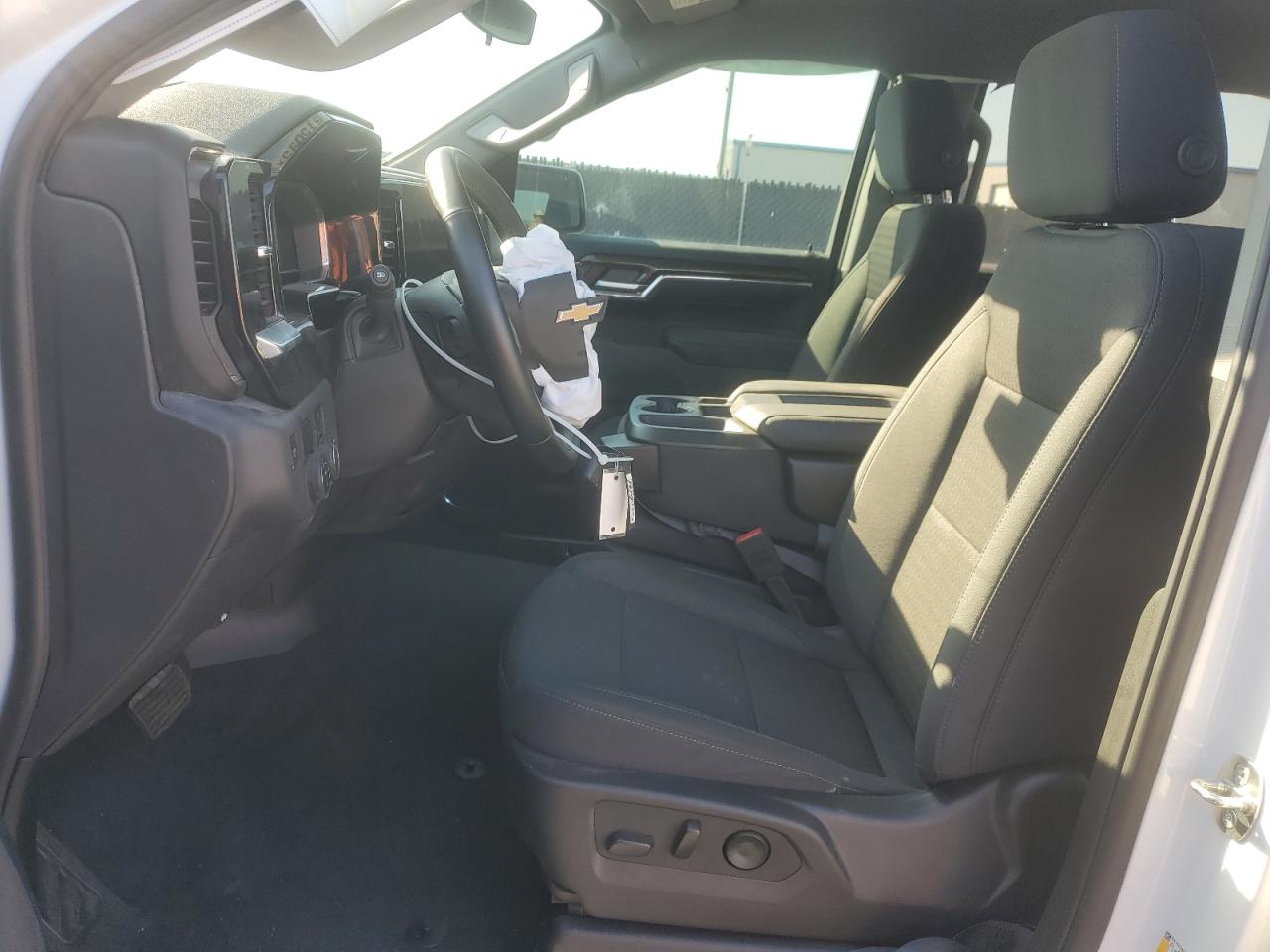 CHEVROLET SILVERADO C1500 LT