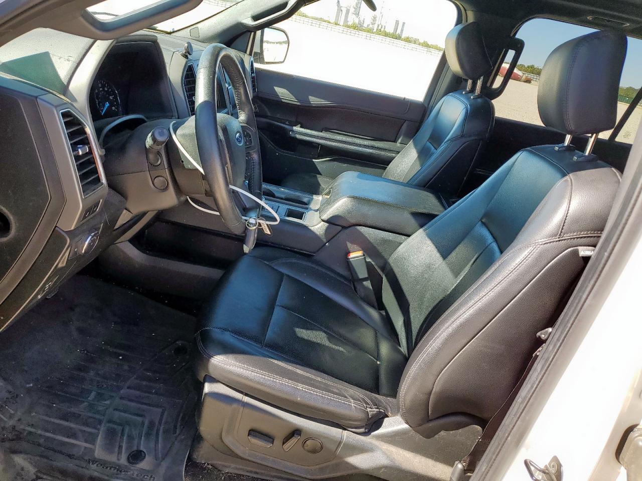 FORD EXPEDITION MAX XLT