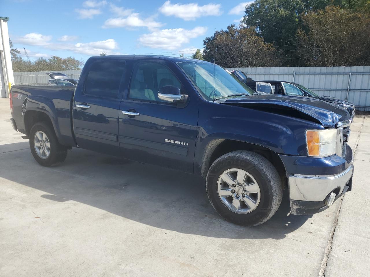 GMC SIERRA K1500 SLT