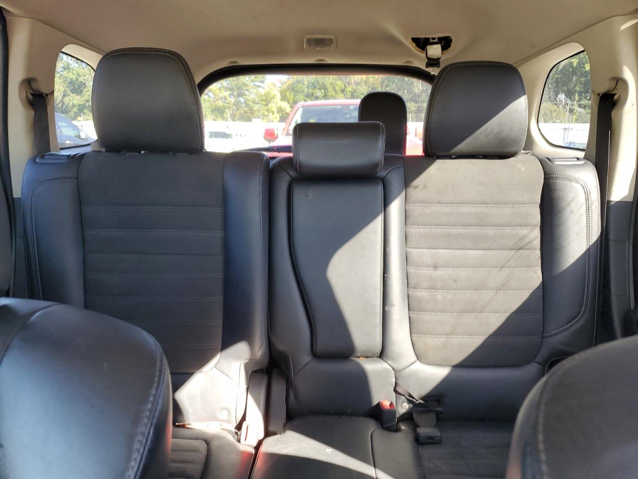 MITSUBISHI OUTLANDER SE