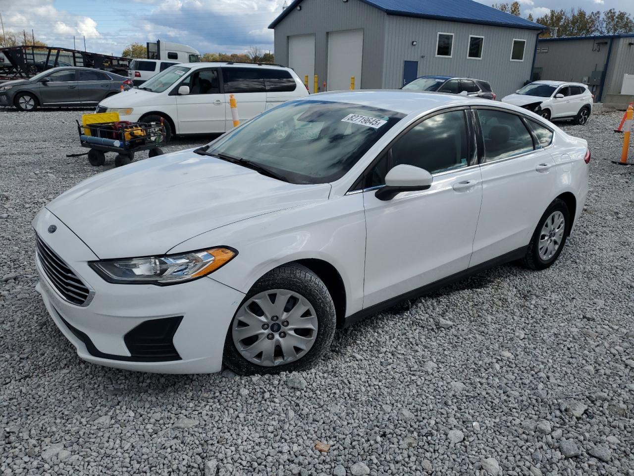 FORD FUSION S