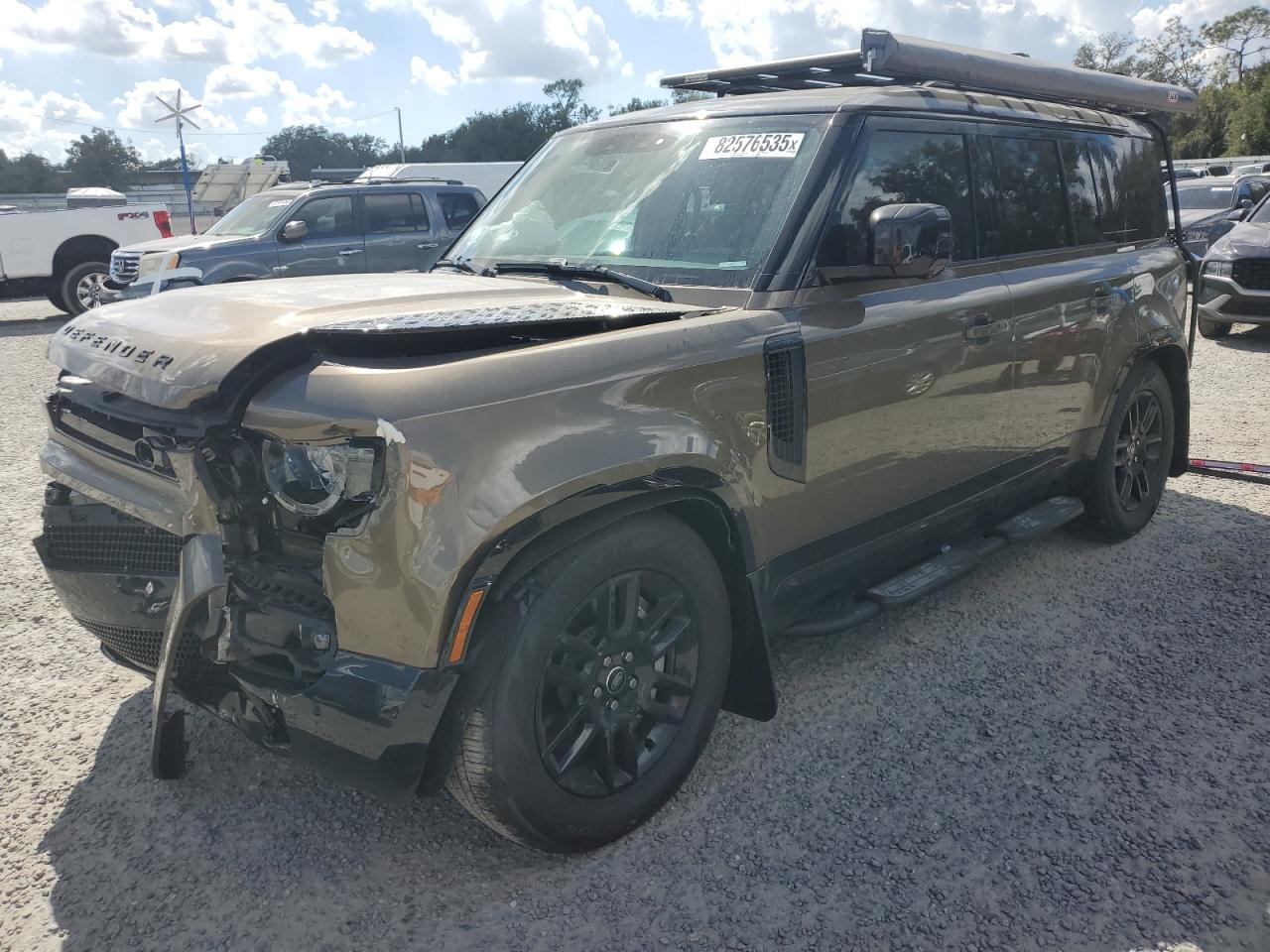 LAND ROVER DEFENDER 110 X-DYNAMIC SE