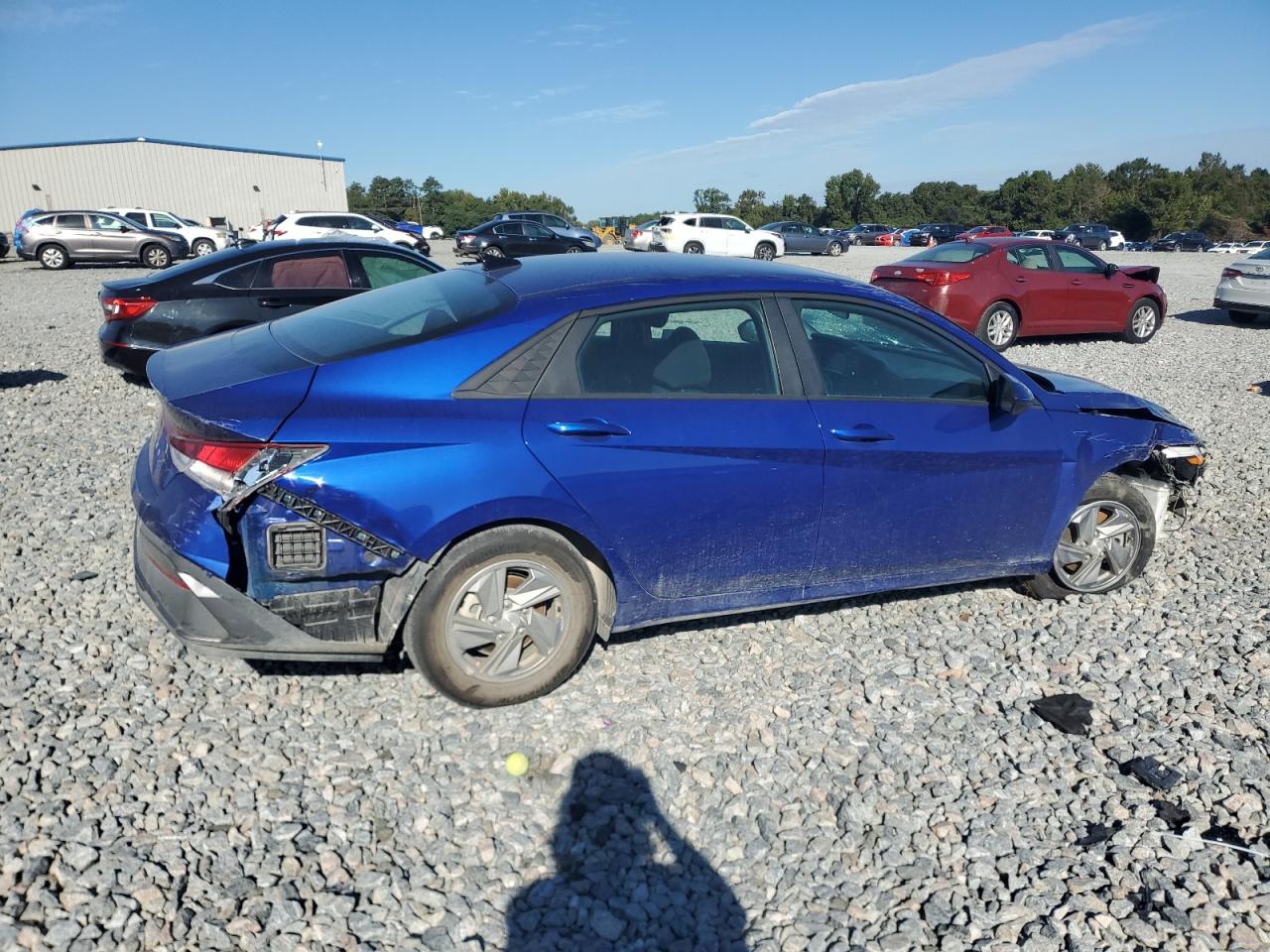 HYUNDAI ELANTRA SE