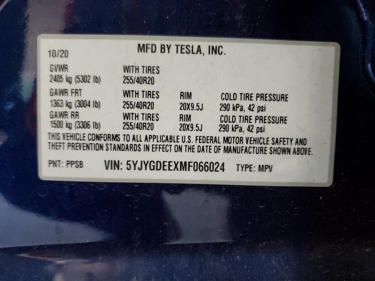 TESLA MODEL Y