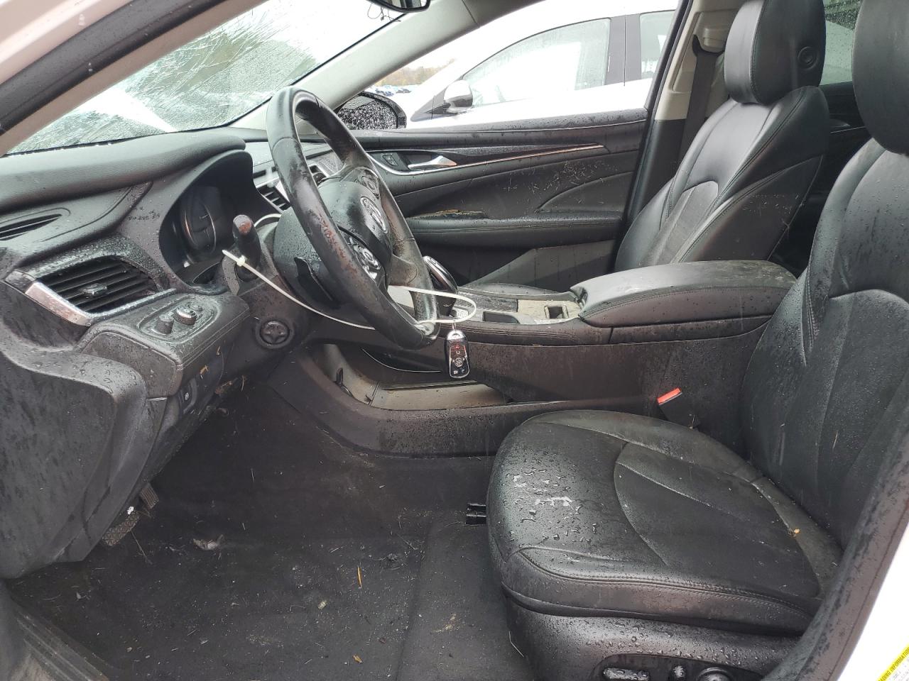 BUICK LACROSSE ESSENCE