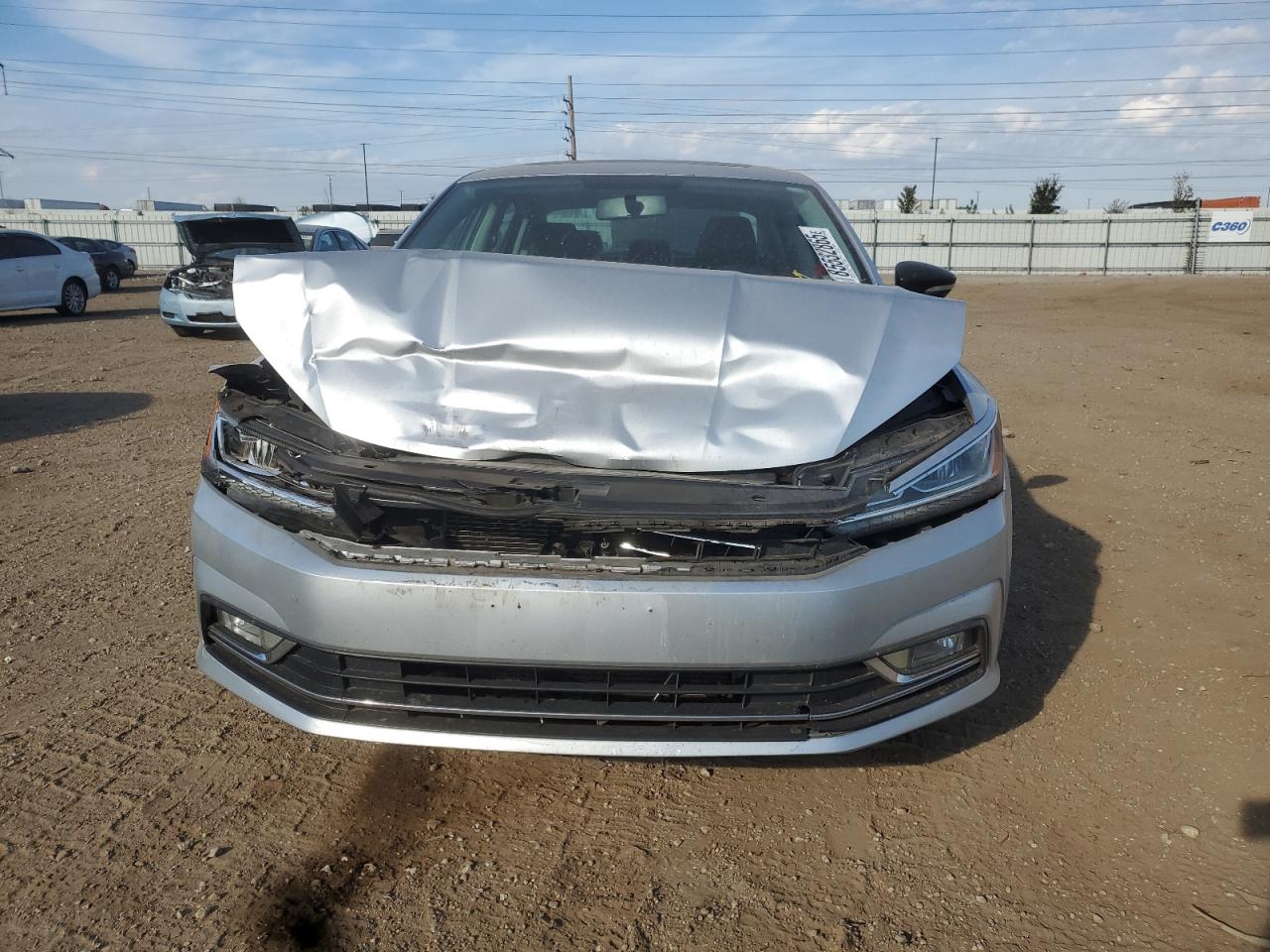 VOLKSWAGEN PASSAT SE