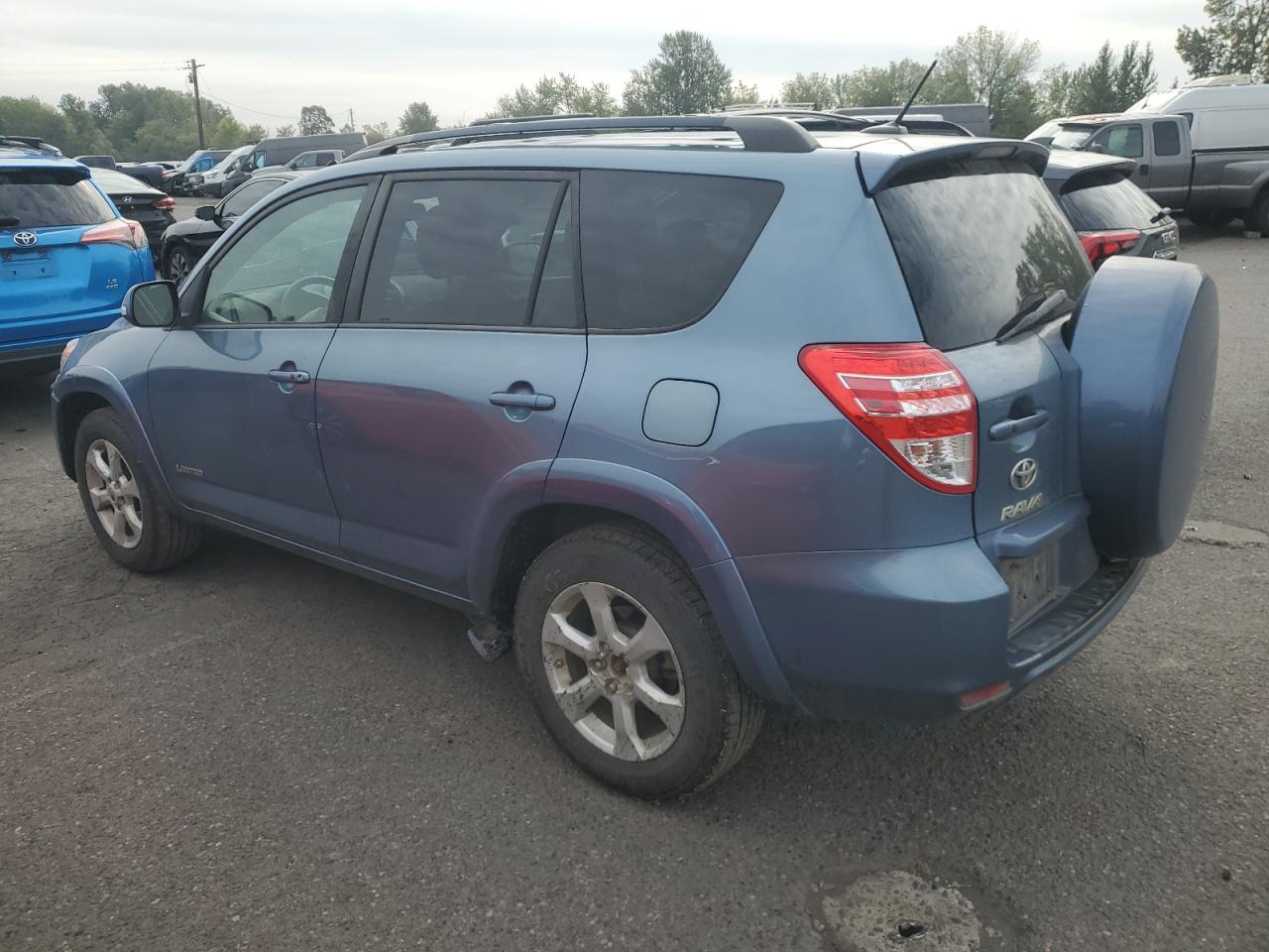 TOYOTA RAV4 LIMITED