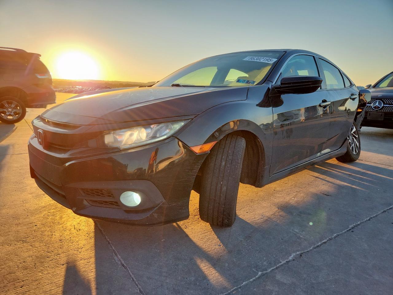 Lot #3305610729 2018 HONDA CIVIC