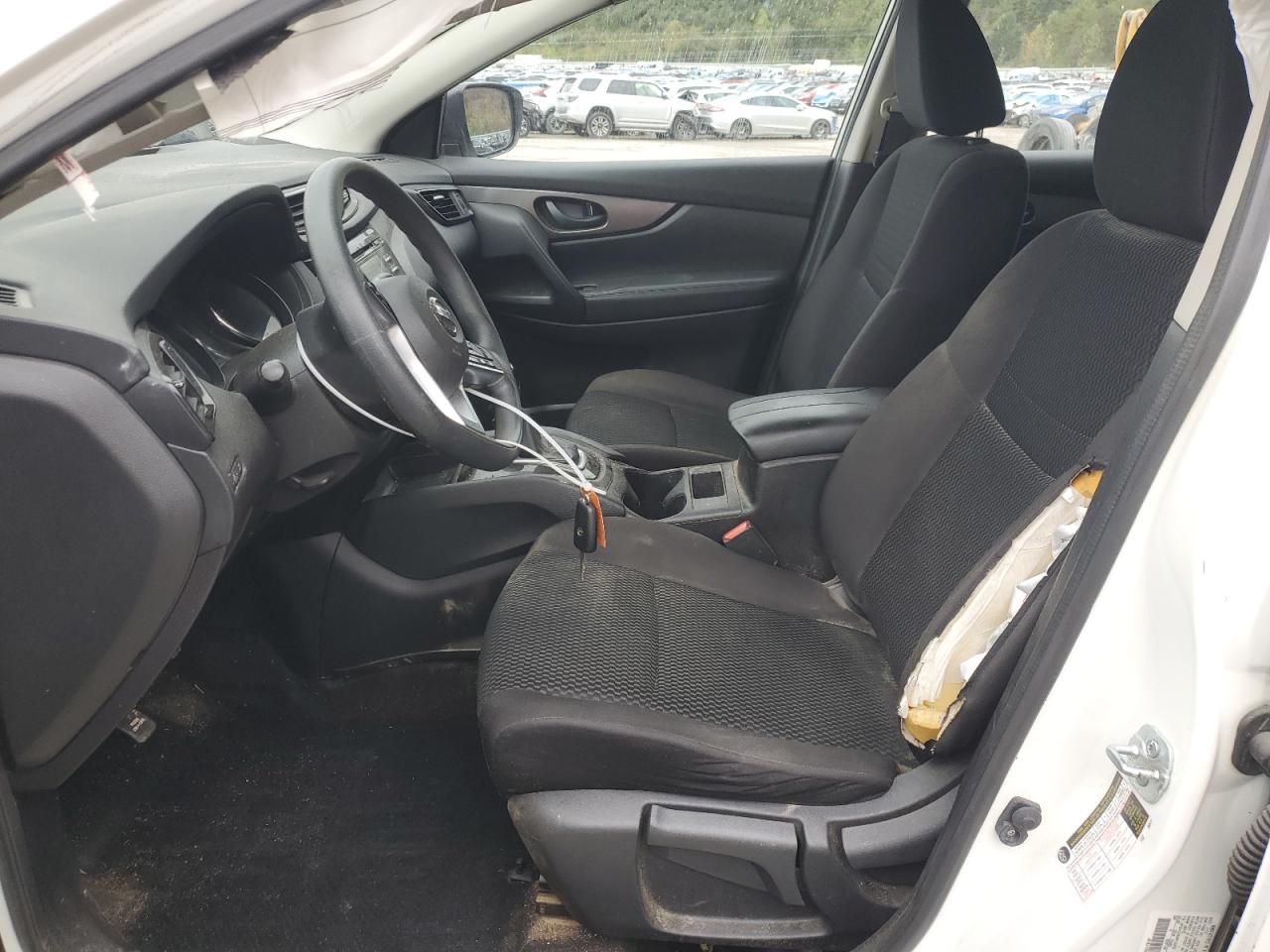 NISSAN ROGUE SPORT S