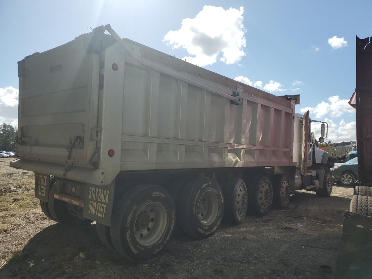 Lot #3278632979 2016 MACK 700 GU700
