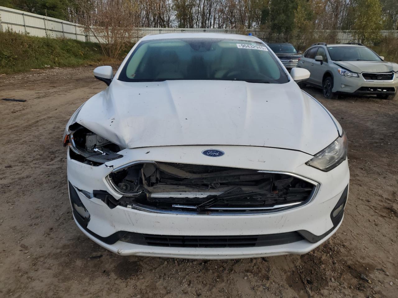 FORD FUSION SE