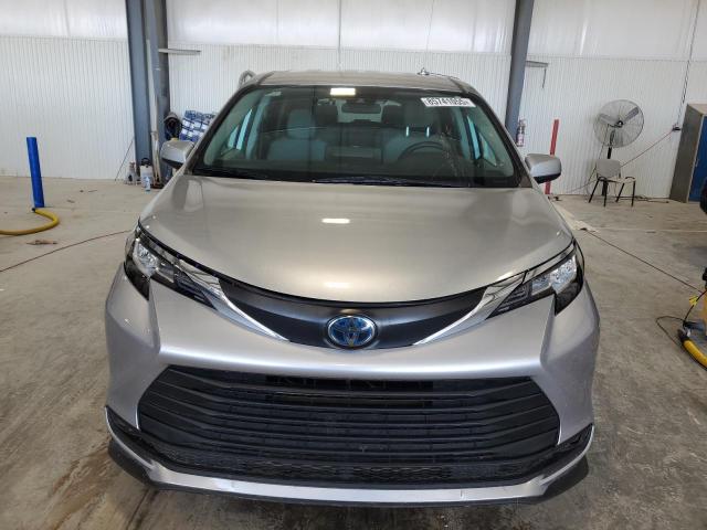 2021 TOYOTA SIENNA LE 5TDKRKEC5MS063482