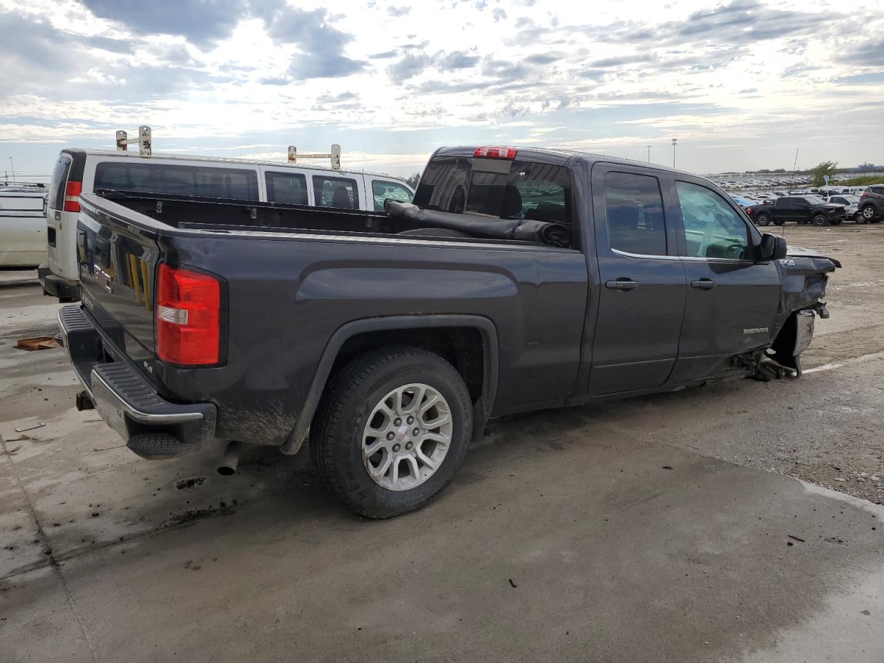 GMC SIERRA K1500 SLE