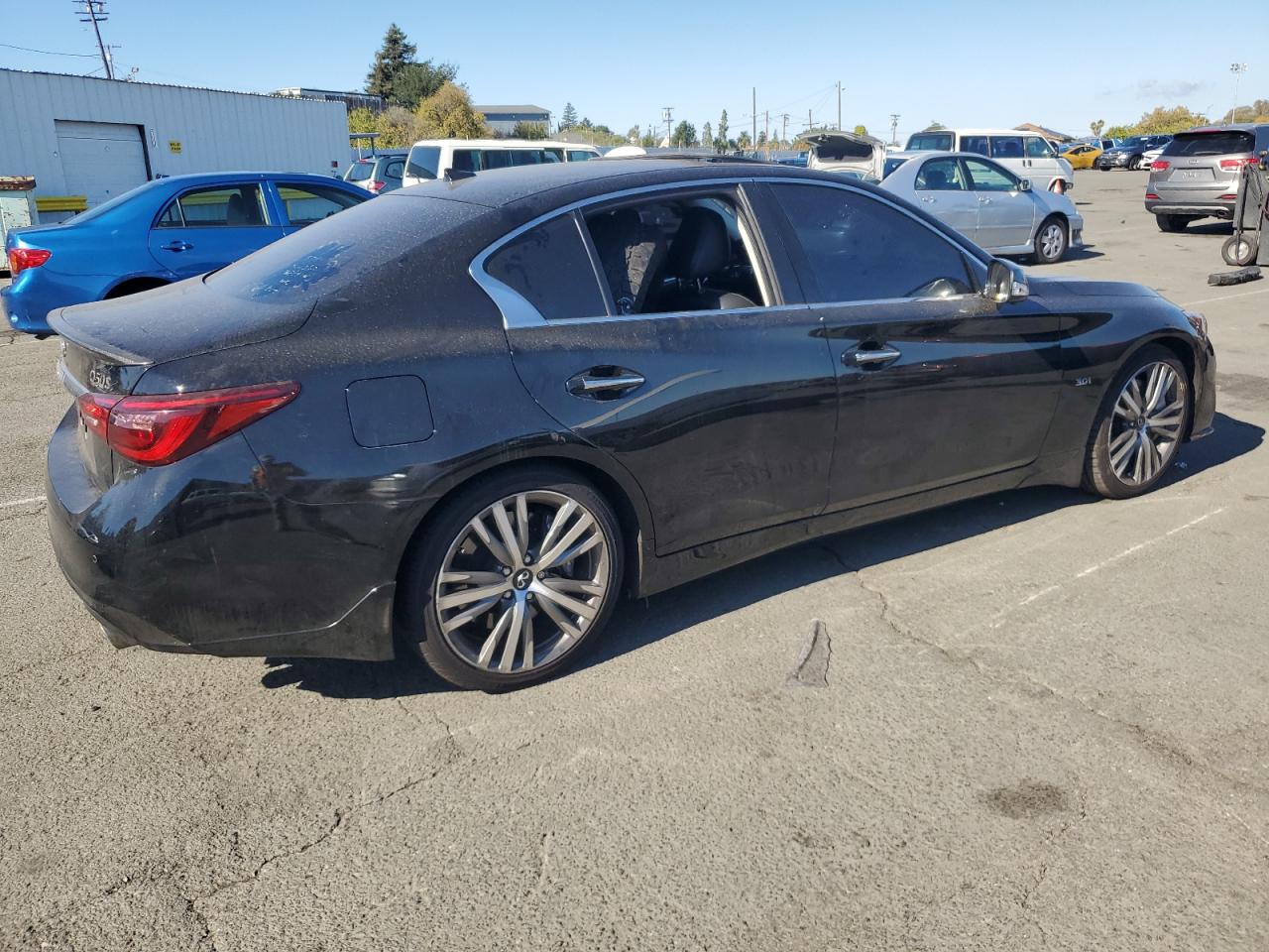 INFINITI Q50 PURE