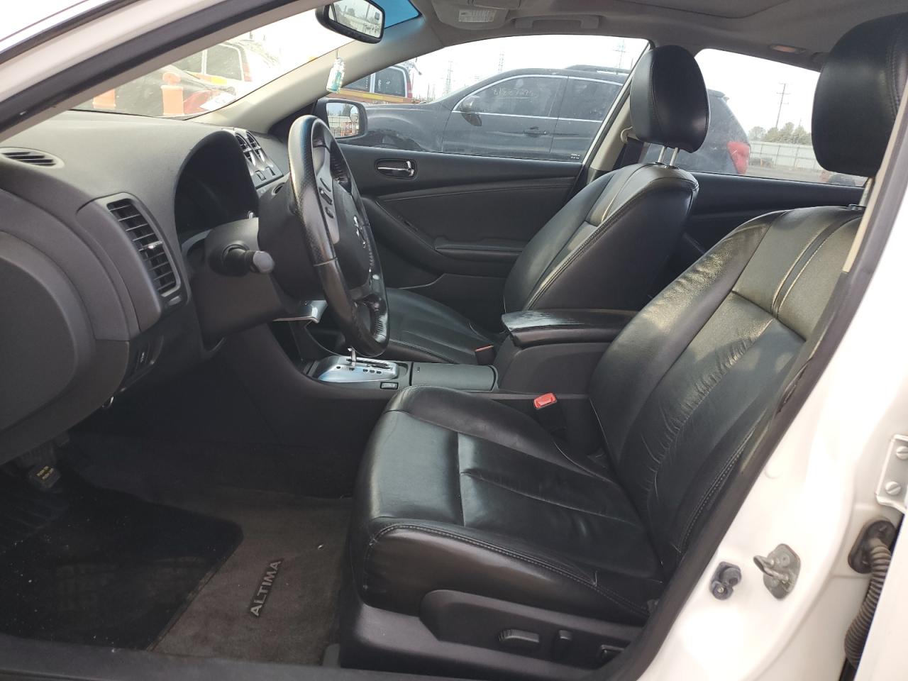 NISSAN ALTIMA BASE