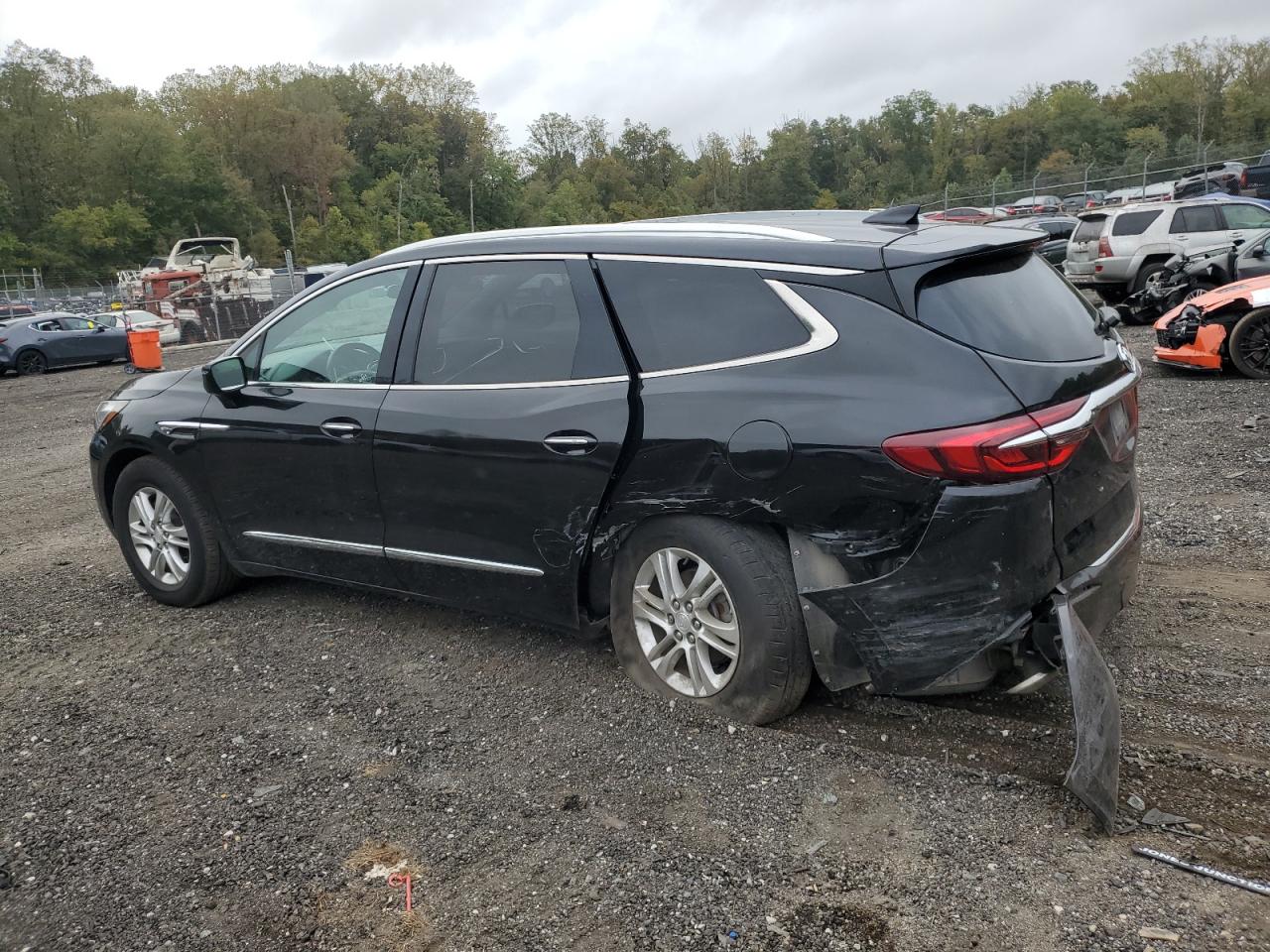 BUICK ENCLAVE ESSENCE
