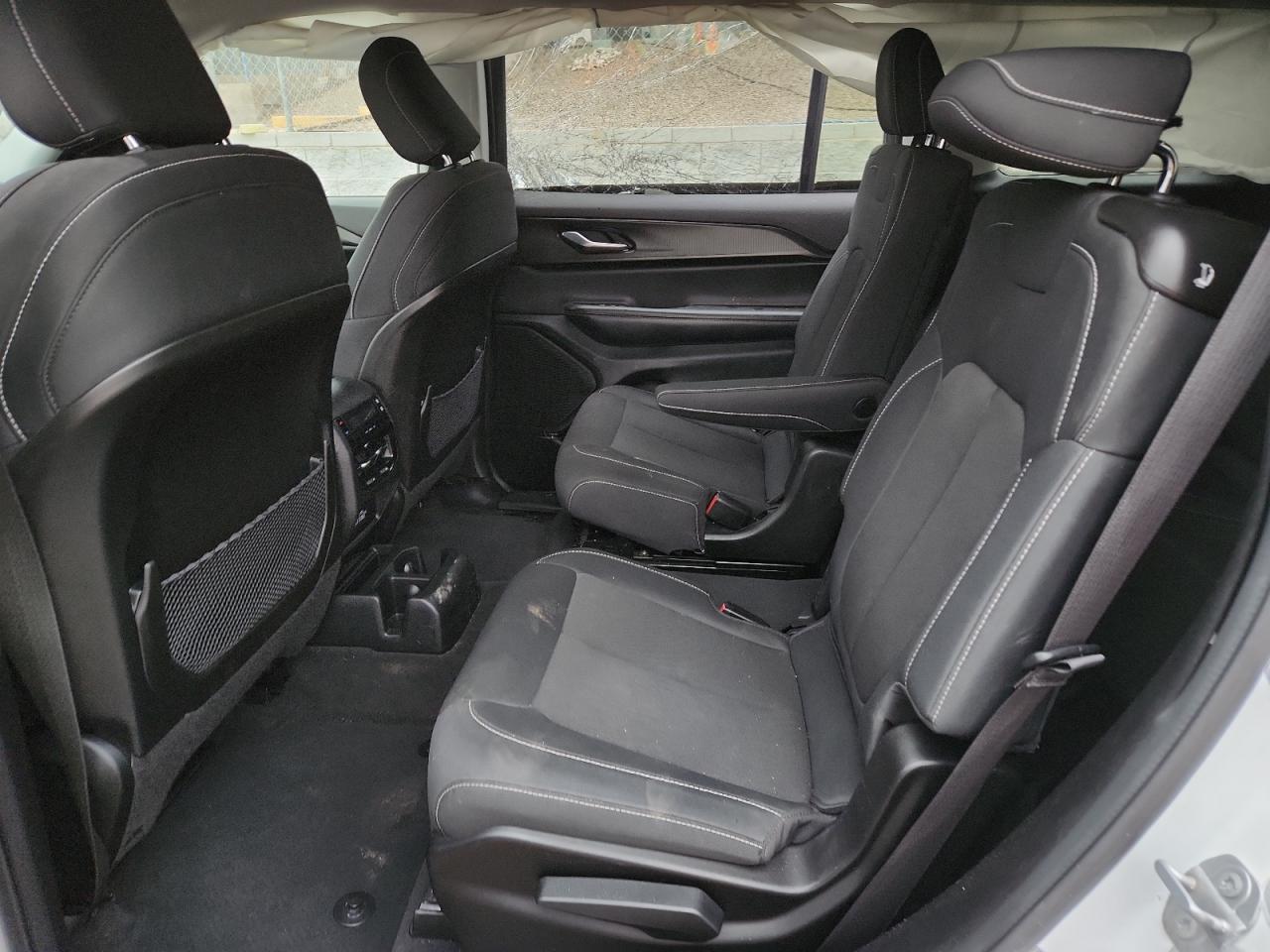 JEEP GRAND CHEROKEE L LAREDO