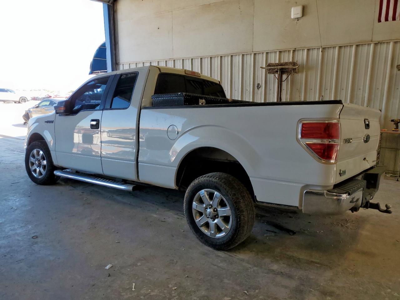 FORD F-150 SUPER CAB