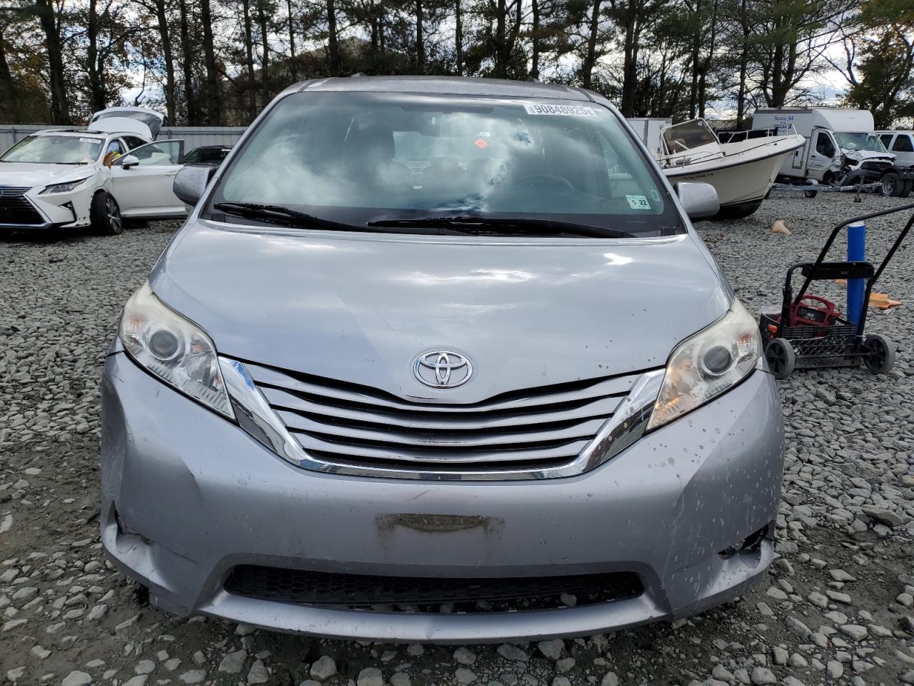 Lot #3285779672 2017 TOYOTA SIENNA LE