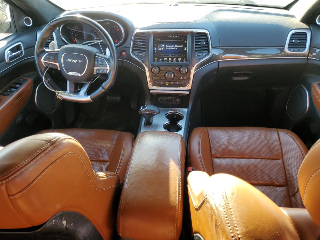 JEEP GRAND CHEROKEE SRT-8