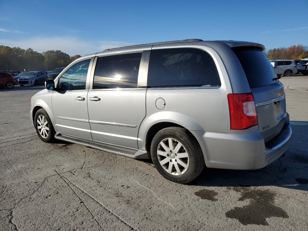 CHRYSLER TOWN & COUNTRY TOURING