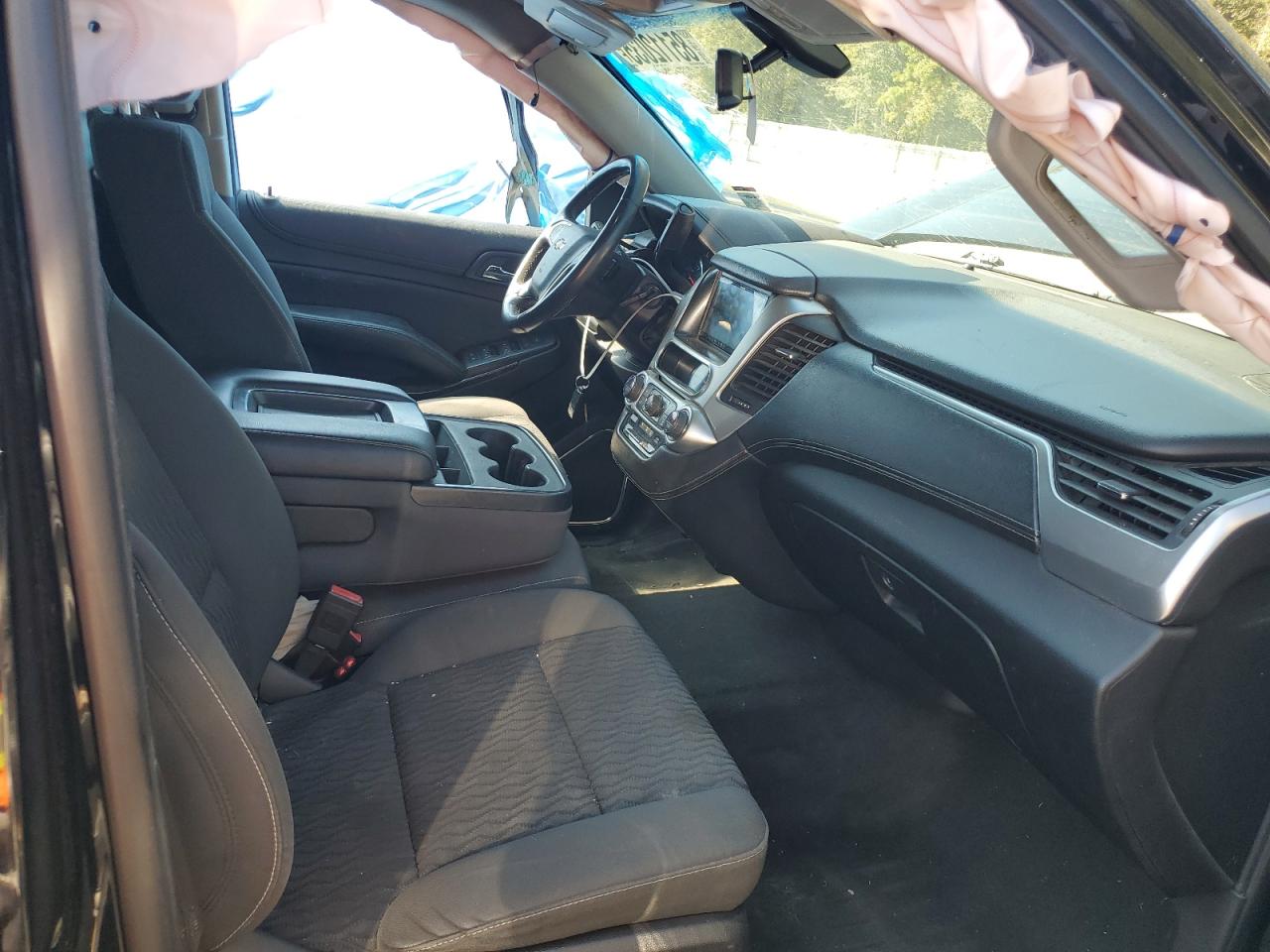 CHEVROLET TAHOE C1500 LS