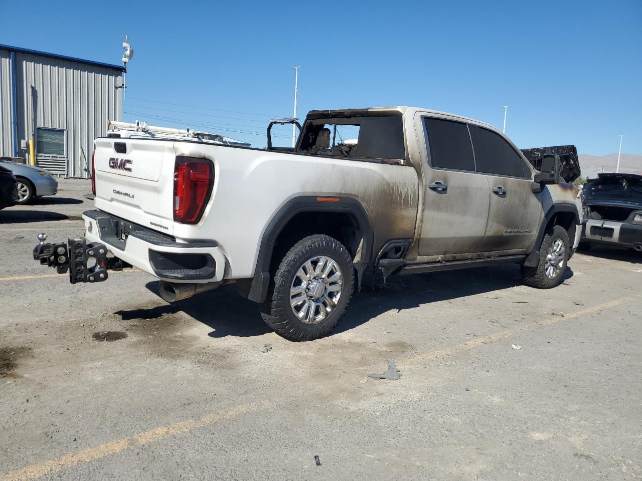 GMC SIERRA K2500 DENALI