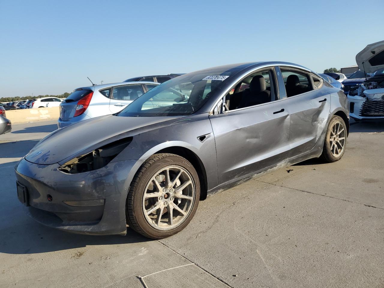 Lot #3311724240 2019 TESLA MODEL 3