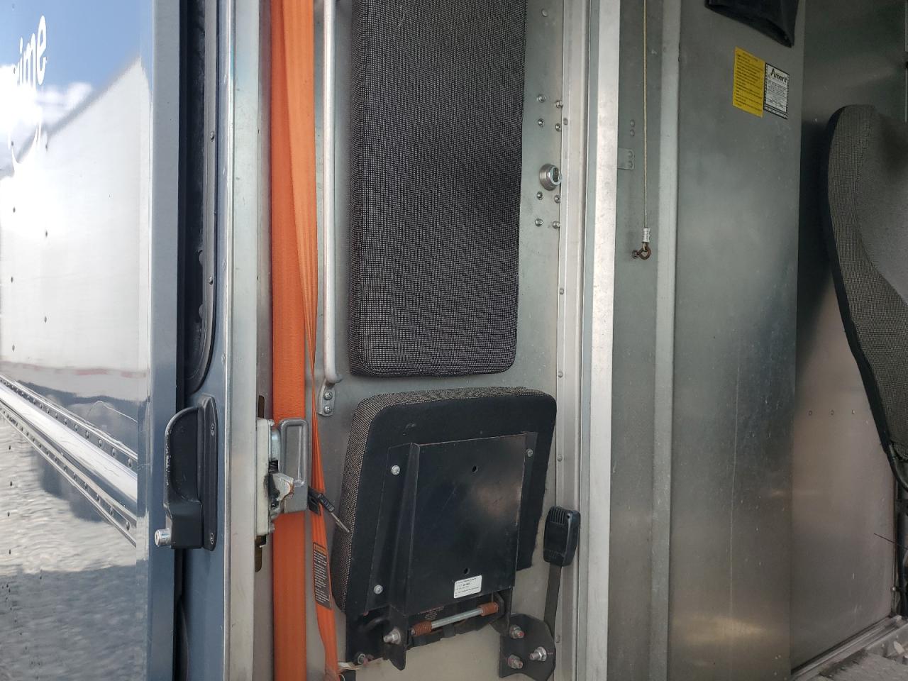 Lot #3304603462 2020 FORD F59