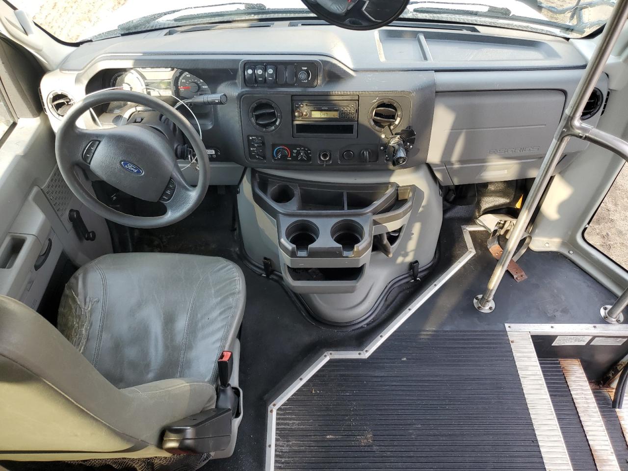 Lot #3257193266 2016 EL DORADO BUS