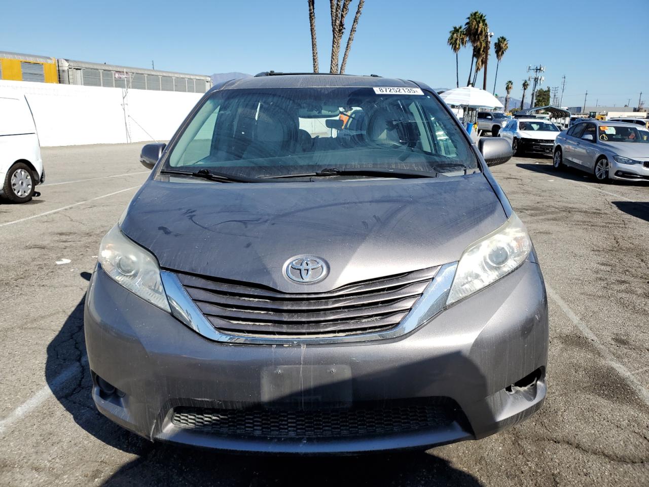 Lot #3311634232 2015 TOYOTA SIENNA LE