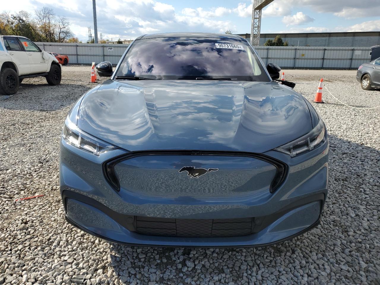 FORD MUSTANG PREMIUM