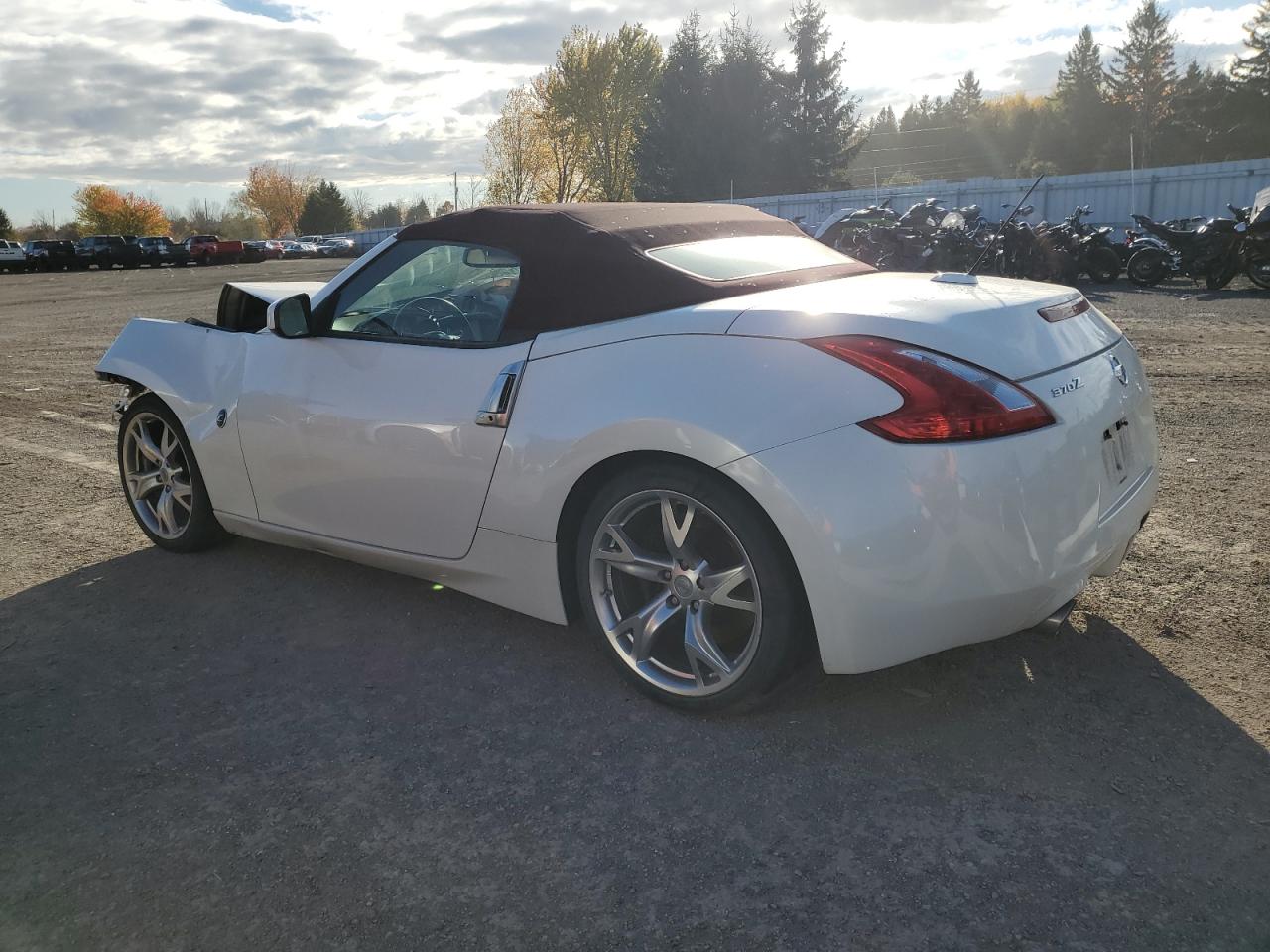 NISSAN 370Z