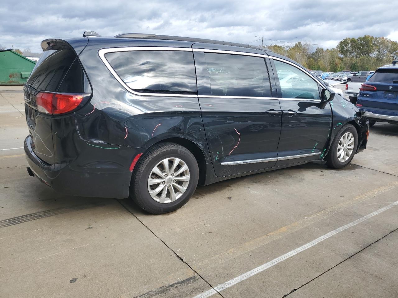 CHRYSLER PACIFICA TOURING L