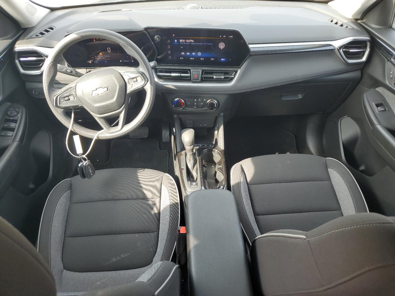 CHEVROLET TRAILBLAZER LS