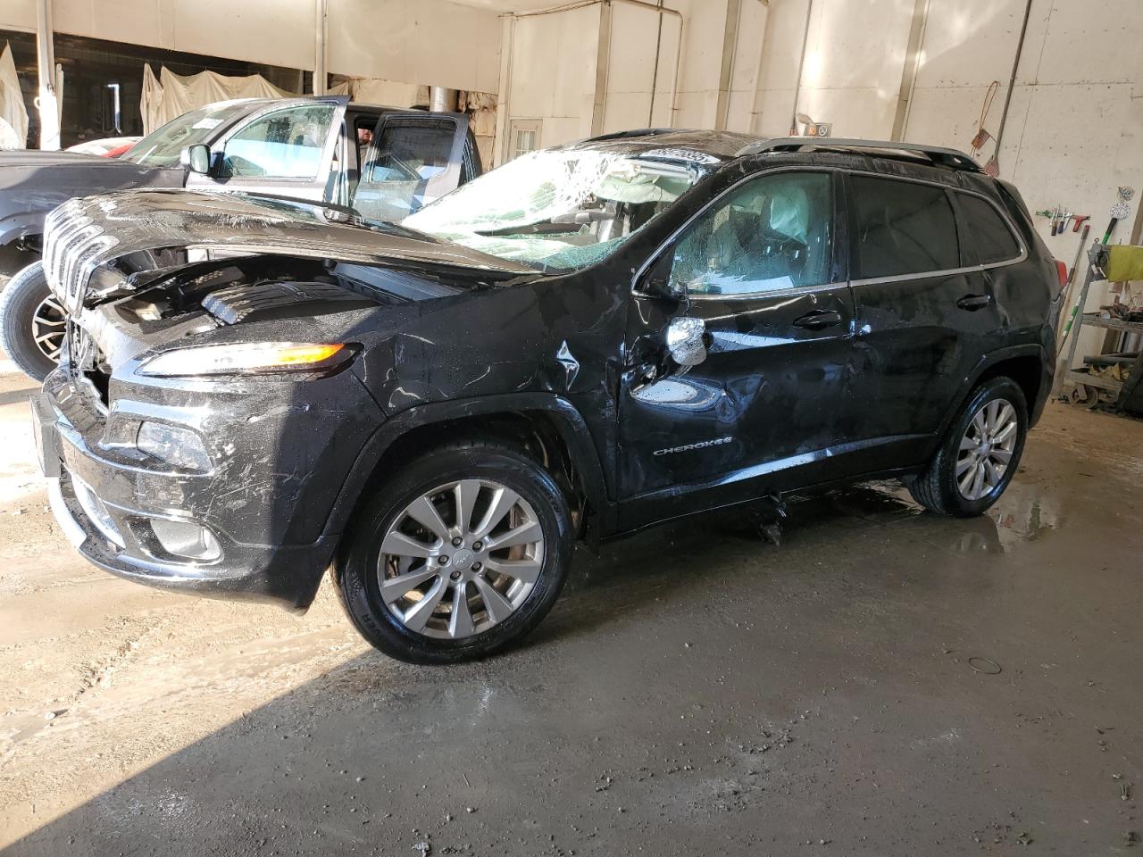 JEEP CHEROKEE OVERLAND