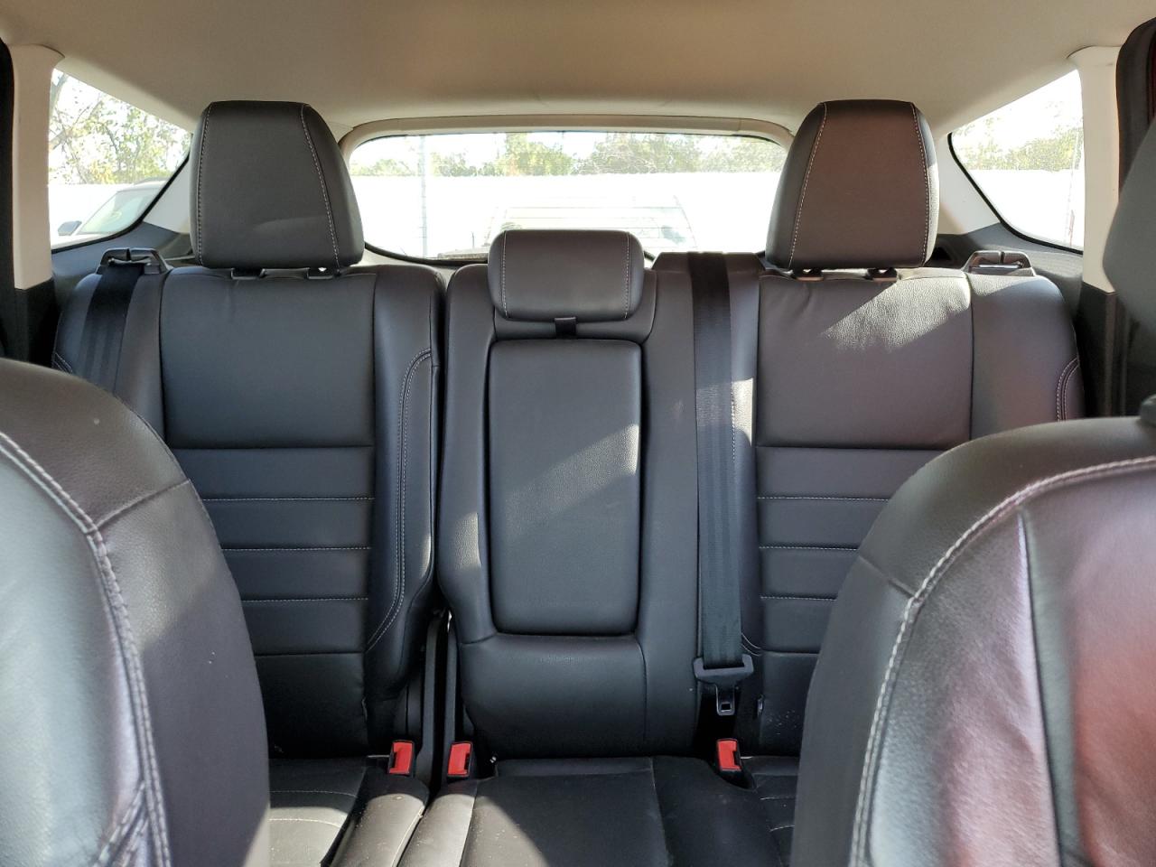 FORD ESCAPE TITANIUM