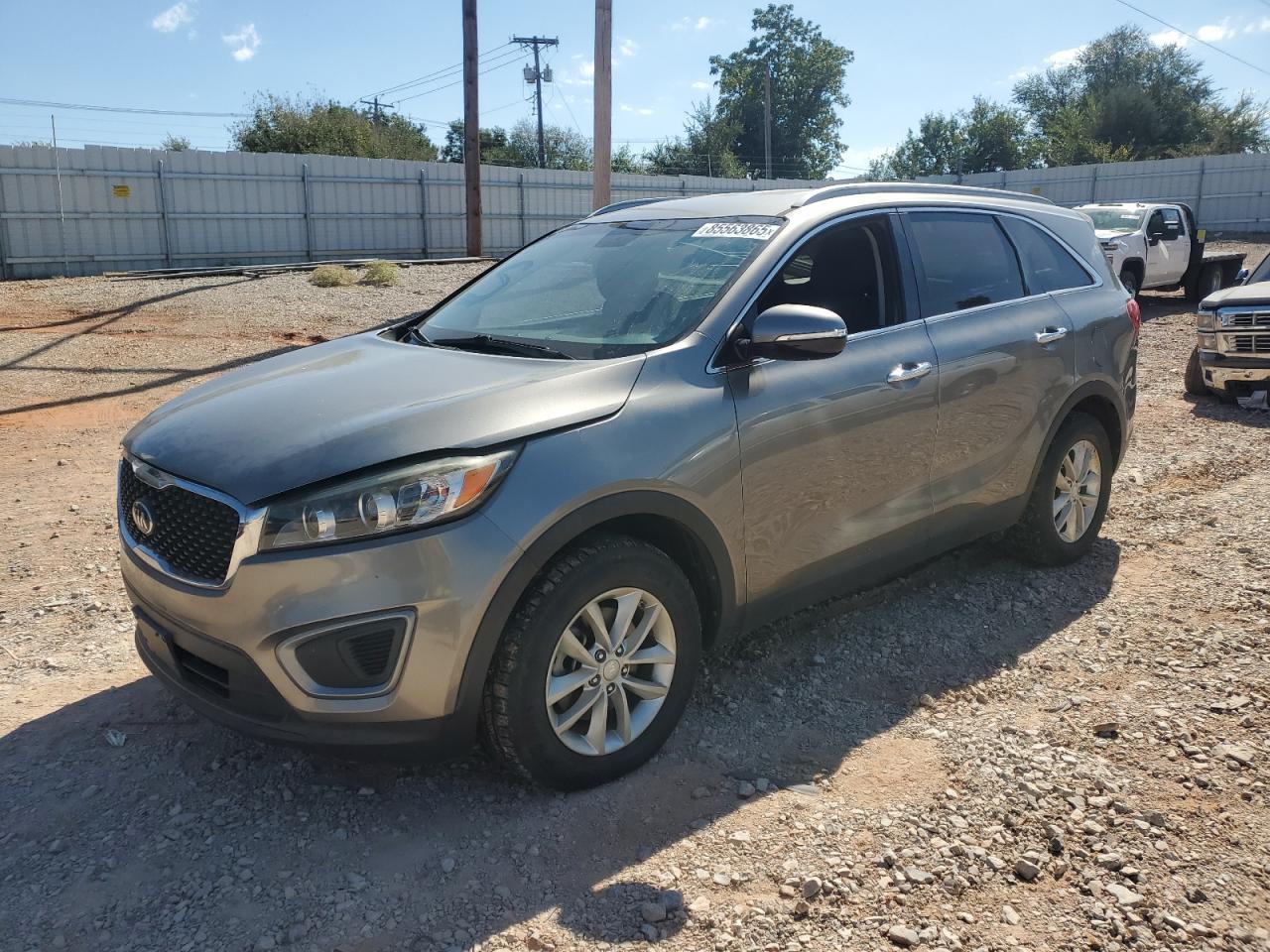  Salvage Kia Sorento