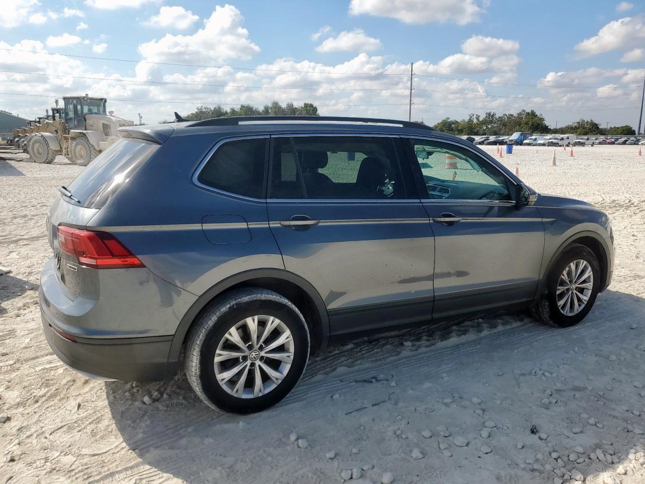VOLKSWAGEN TIGUAN SE