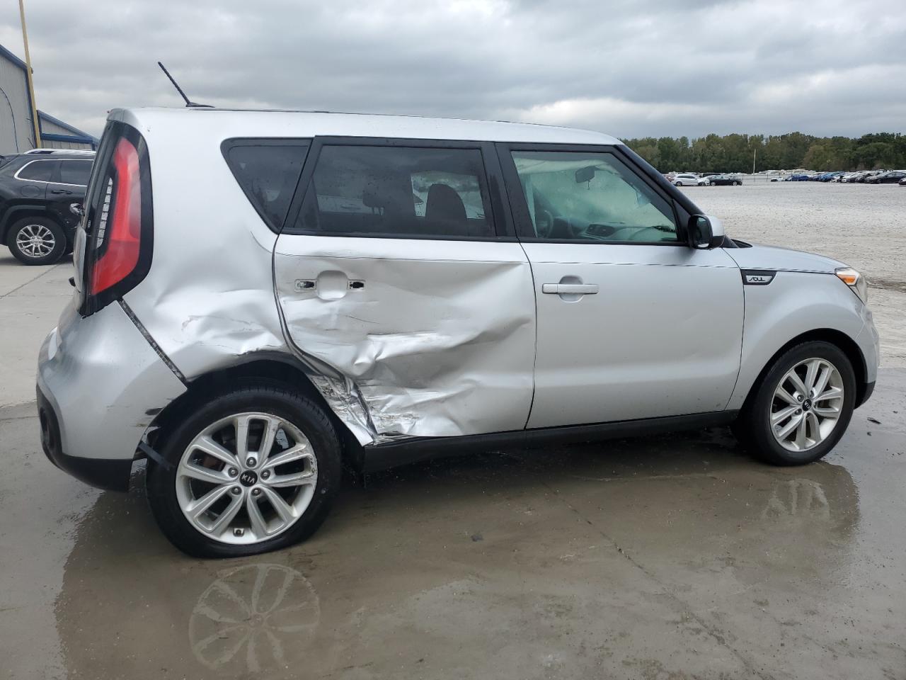 KIA SOUL +
