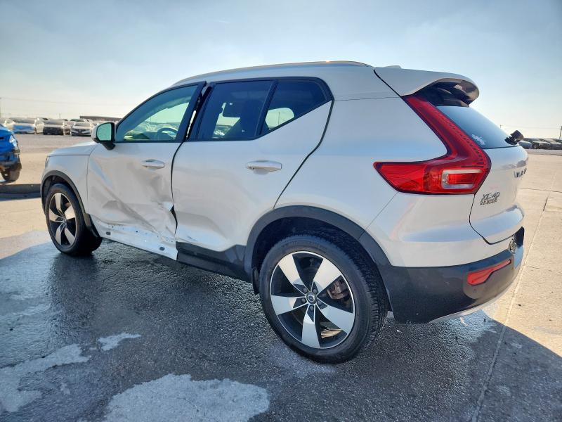 2021 VOLVO XC40 T5 MO - YV4162UK0M2447154