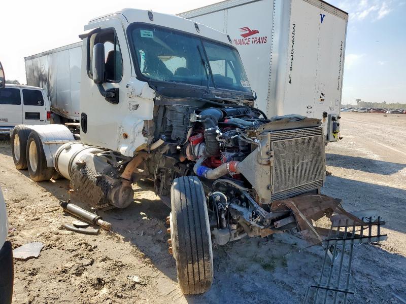 FREIGHTLINER CASCADIA