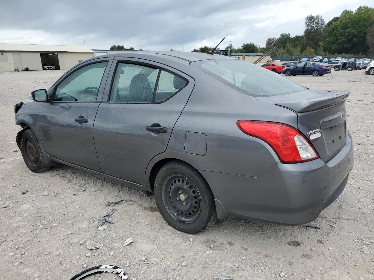 NISSAN VERSA S
