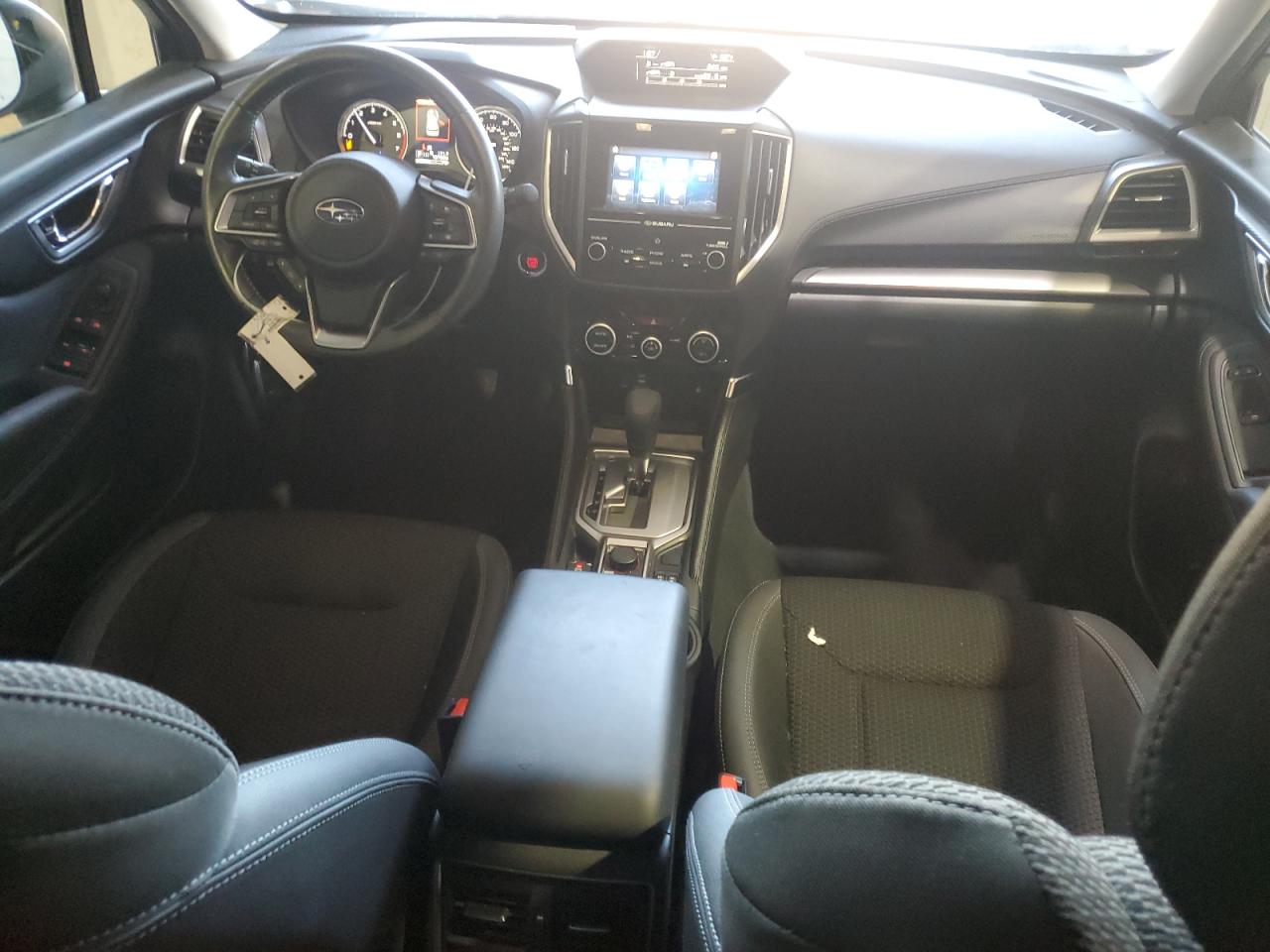 SUBARU FORESTER PREMIUM